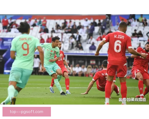 国足客场读秒绝杀巴林豪取连胜士气大振点燃球迷热血冲击更高目标